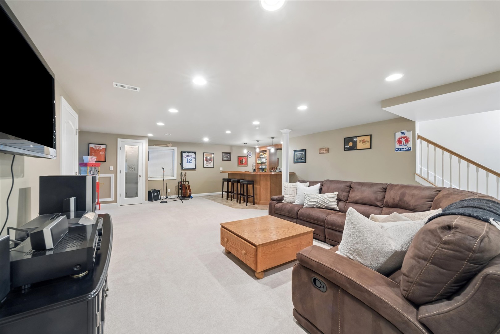 2442 Bird Lane, Batavia, IL 60510