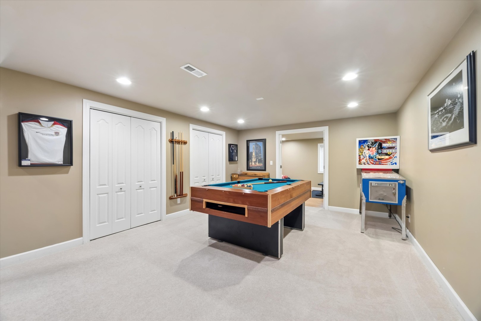 2442 Bird Lane, Batavia, IL 60510