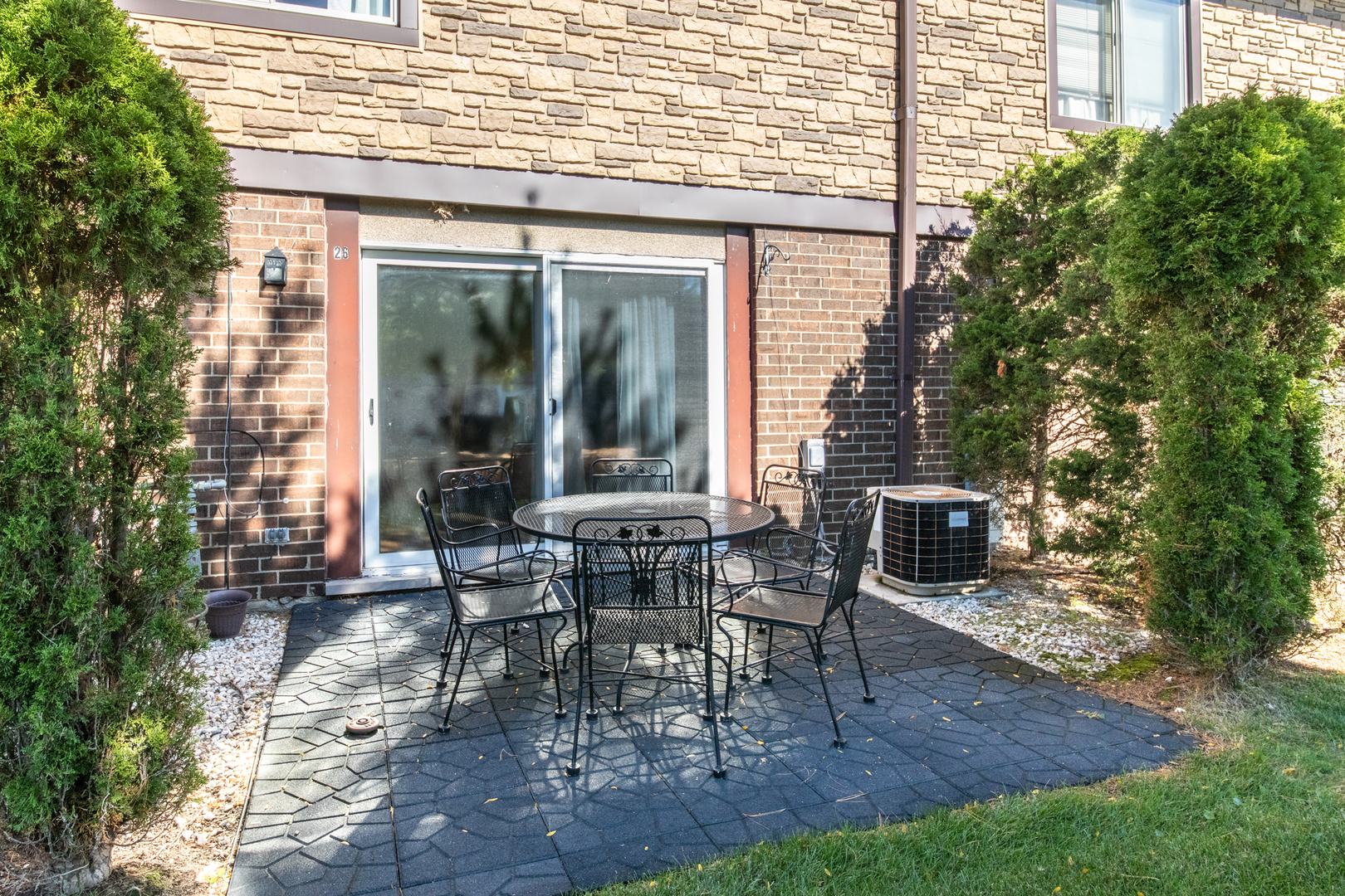 26 Cour Versaille Court #26, Palos Hills, IL 60465