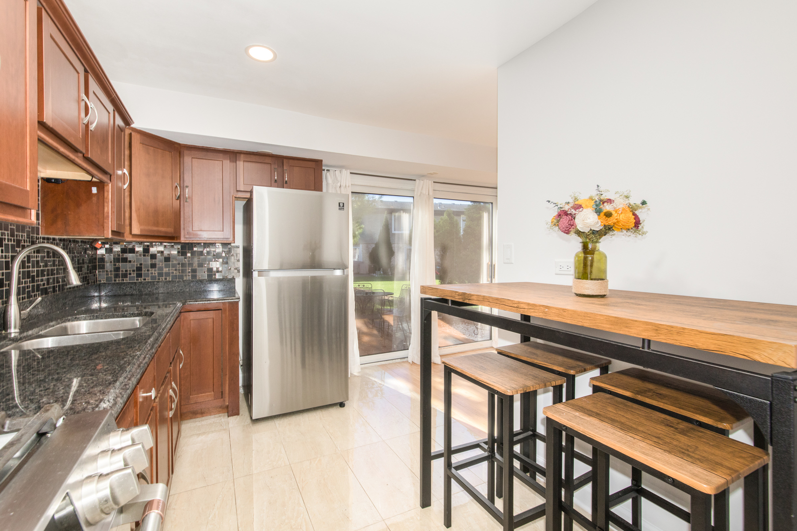 26 Cour Versaille Court #26, Palos Hills, IL 60465