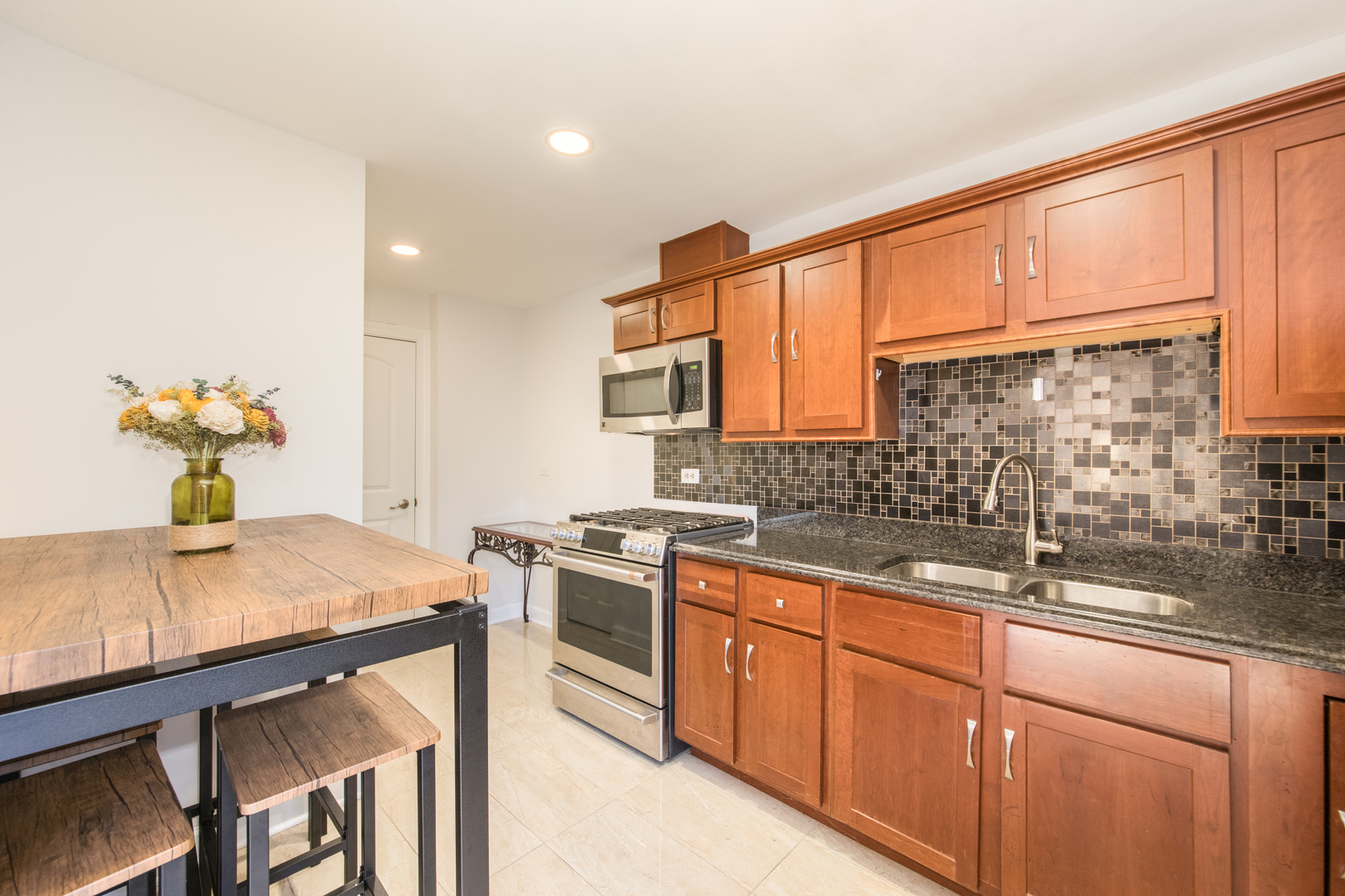 26 Cour Versaille Court #26, Palos Hills, IL 60465