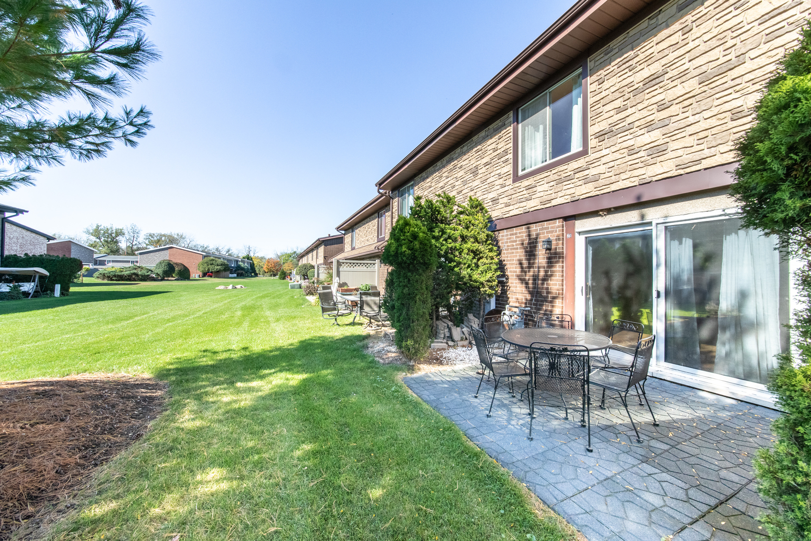 26 Cour Versaille Court #26, Palos Hills, IL 60465