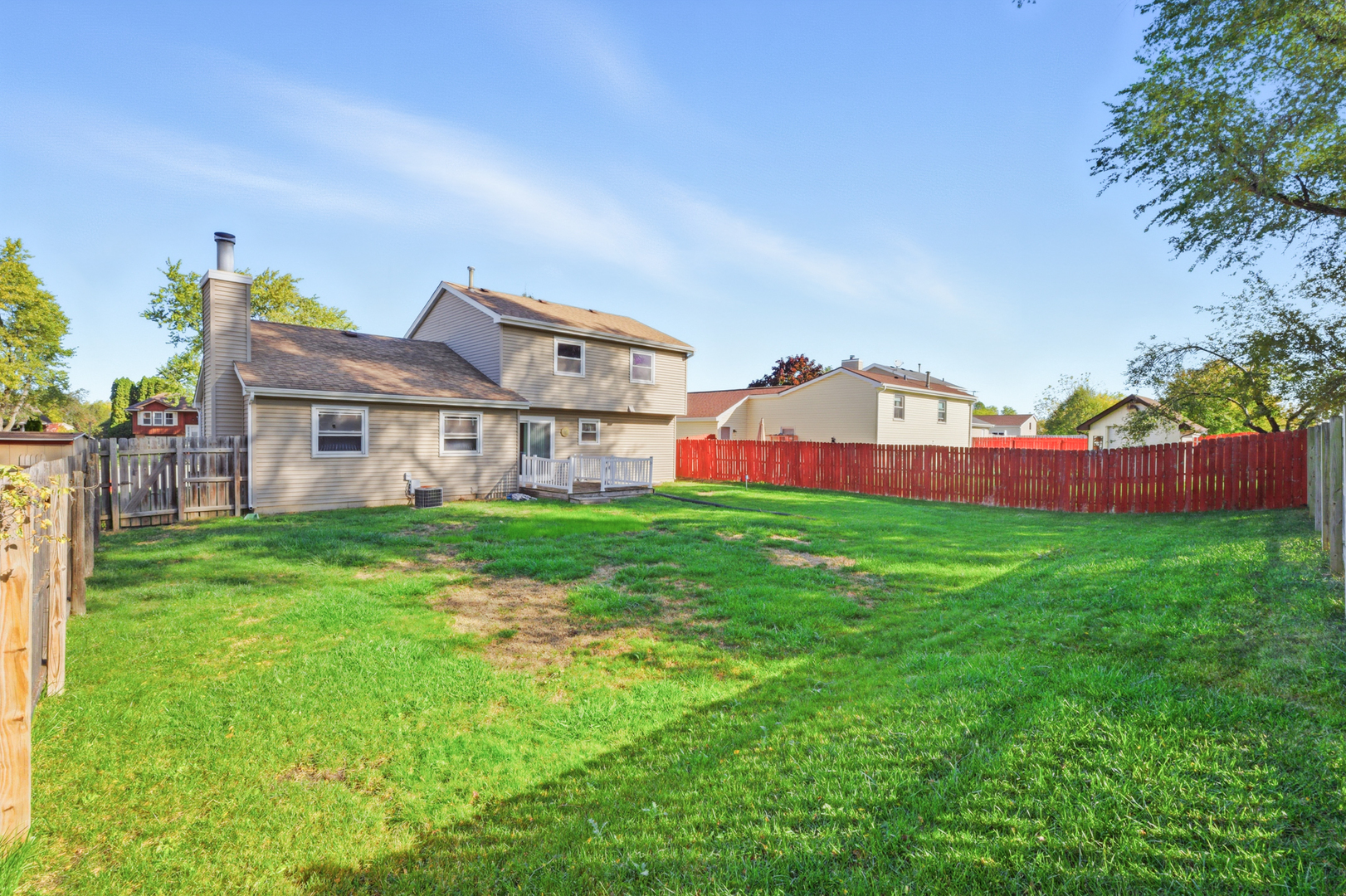 5 Canterbury Court, Streamwood, IL 60107