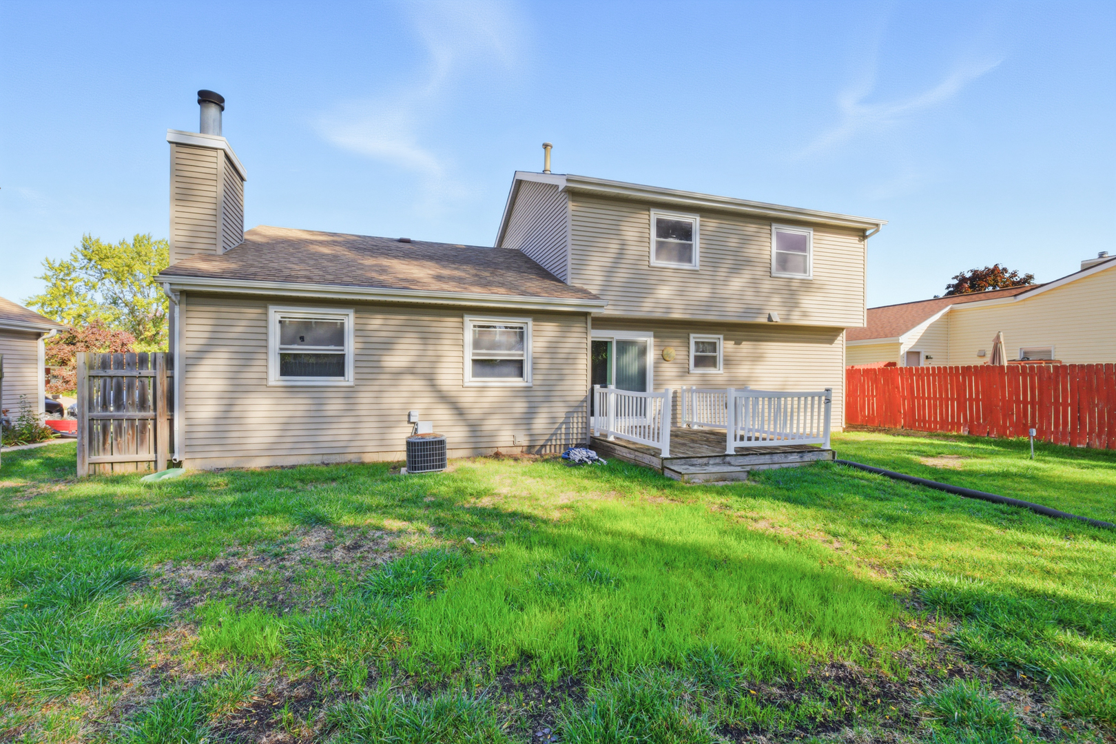 5 Canterbury Court, Streamwood, IL 60107