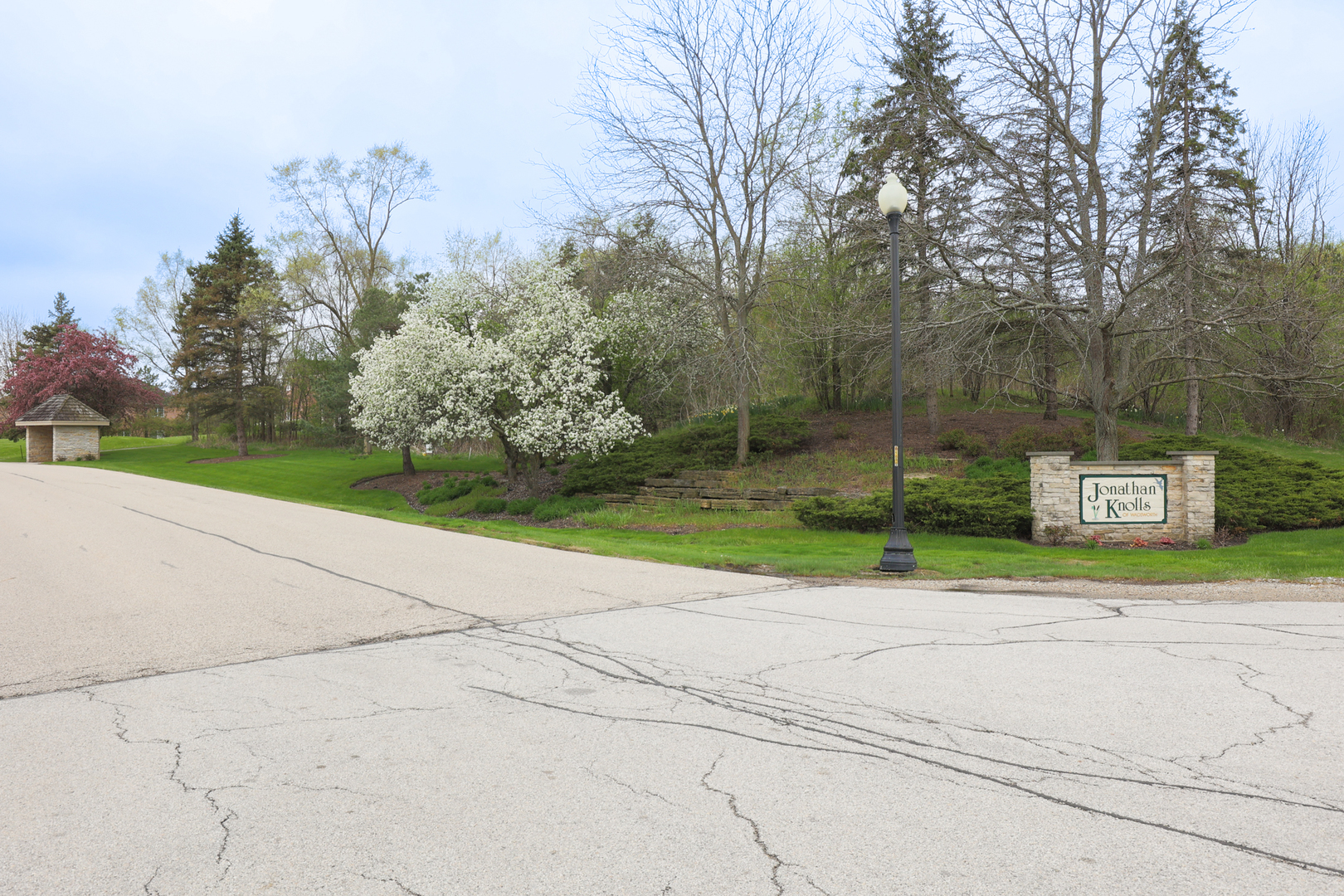 39976 Jonathan Knolls Lane, Wadsworth, IL 60083