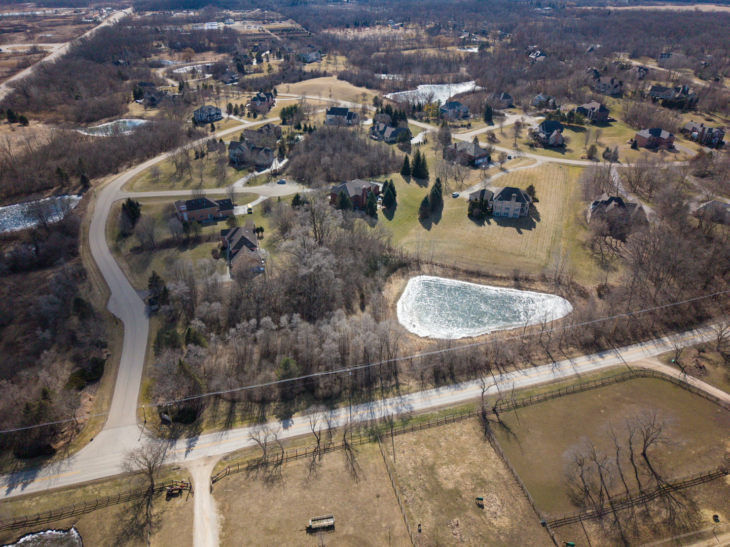 39976 Jonathan Knolls Lane, Wadsworth, IL 60083