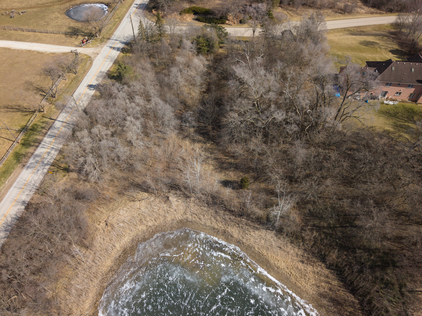 39976 Jonathan Knolls Lane, Wadsworth, IL 60083