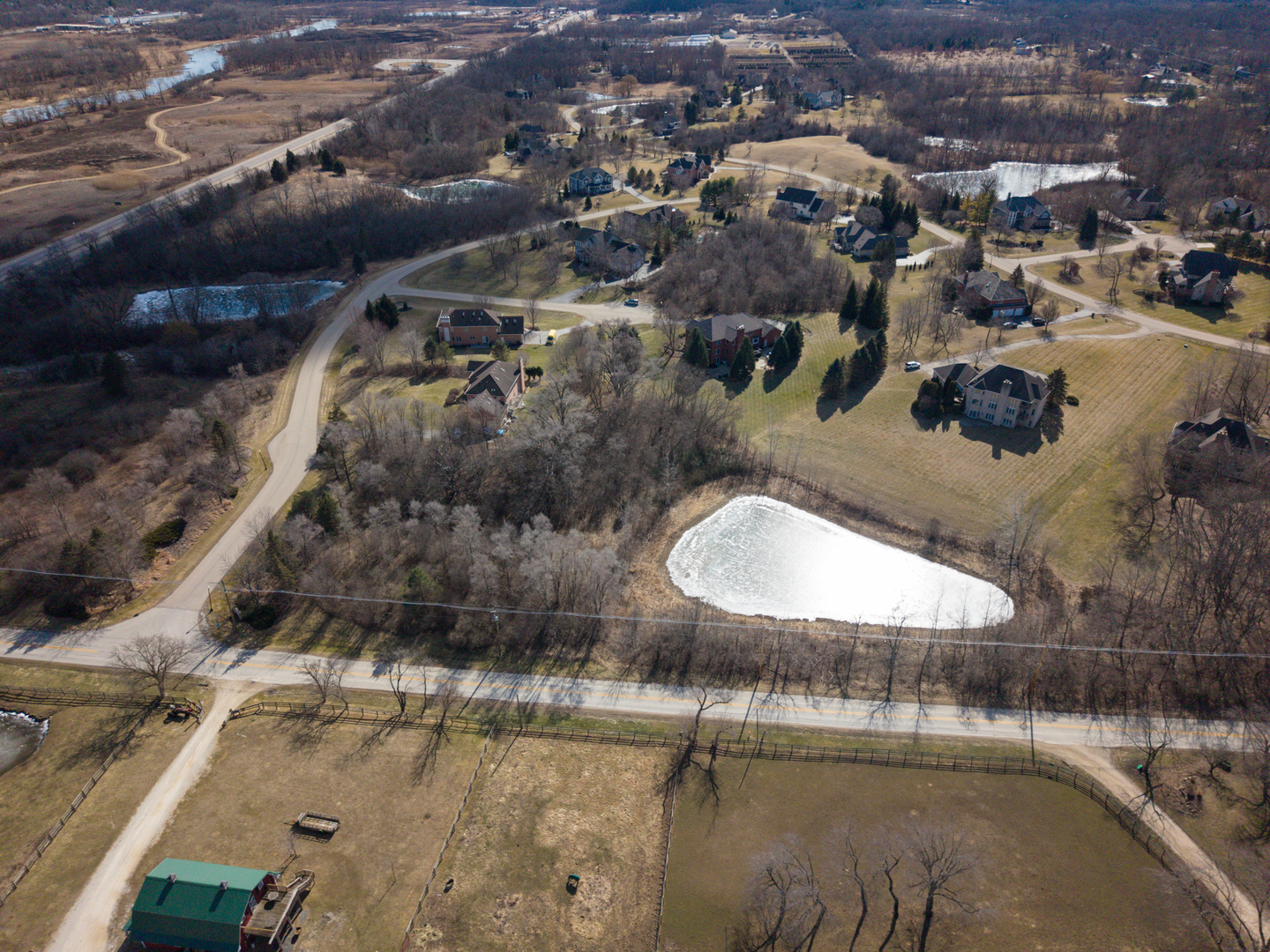 39976 Jonathan Knolls Lane, Wadsworth, IL 60083