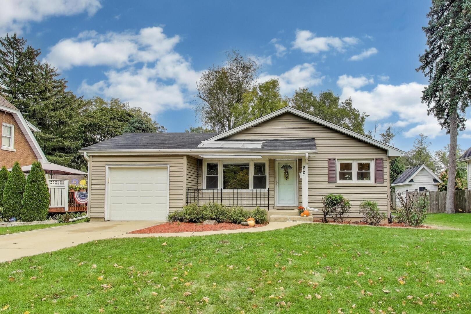 821 Warrenville Road, Wheaton, IL 60189