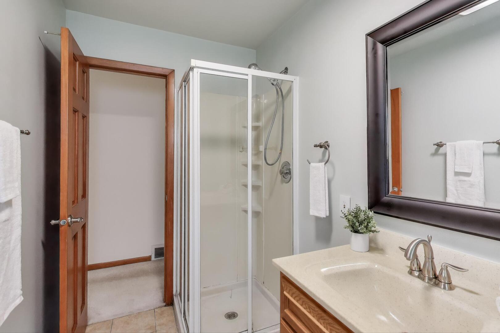 821 Warrenville Road, Wheaton, IL 60189