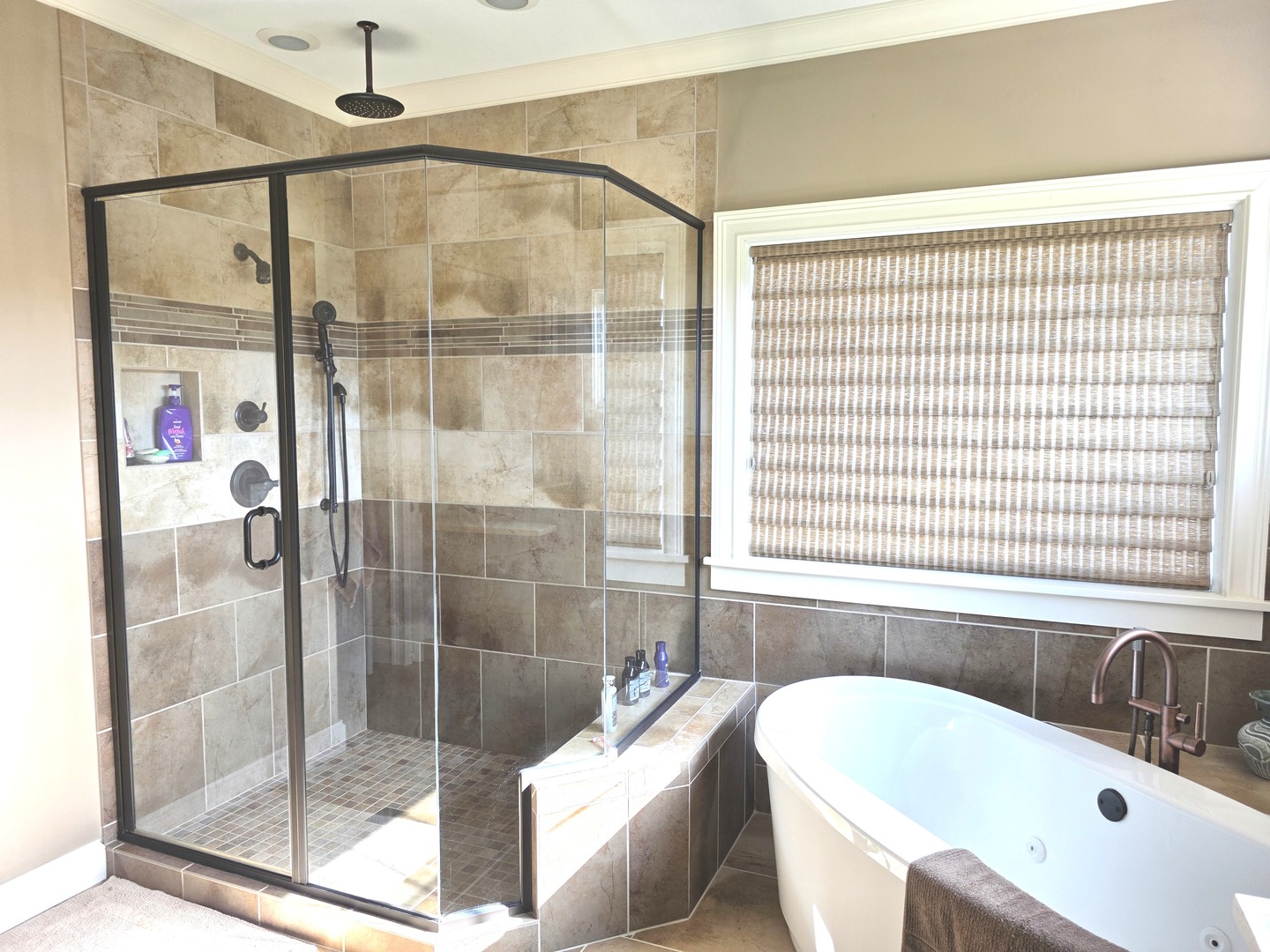 9667 Crossbow Drive, Bloomington, IL 61705