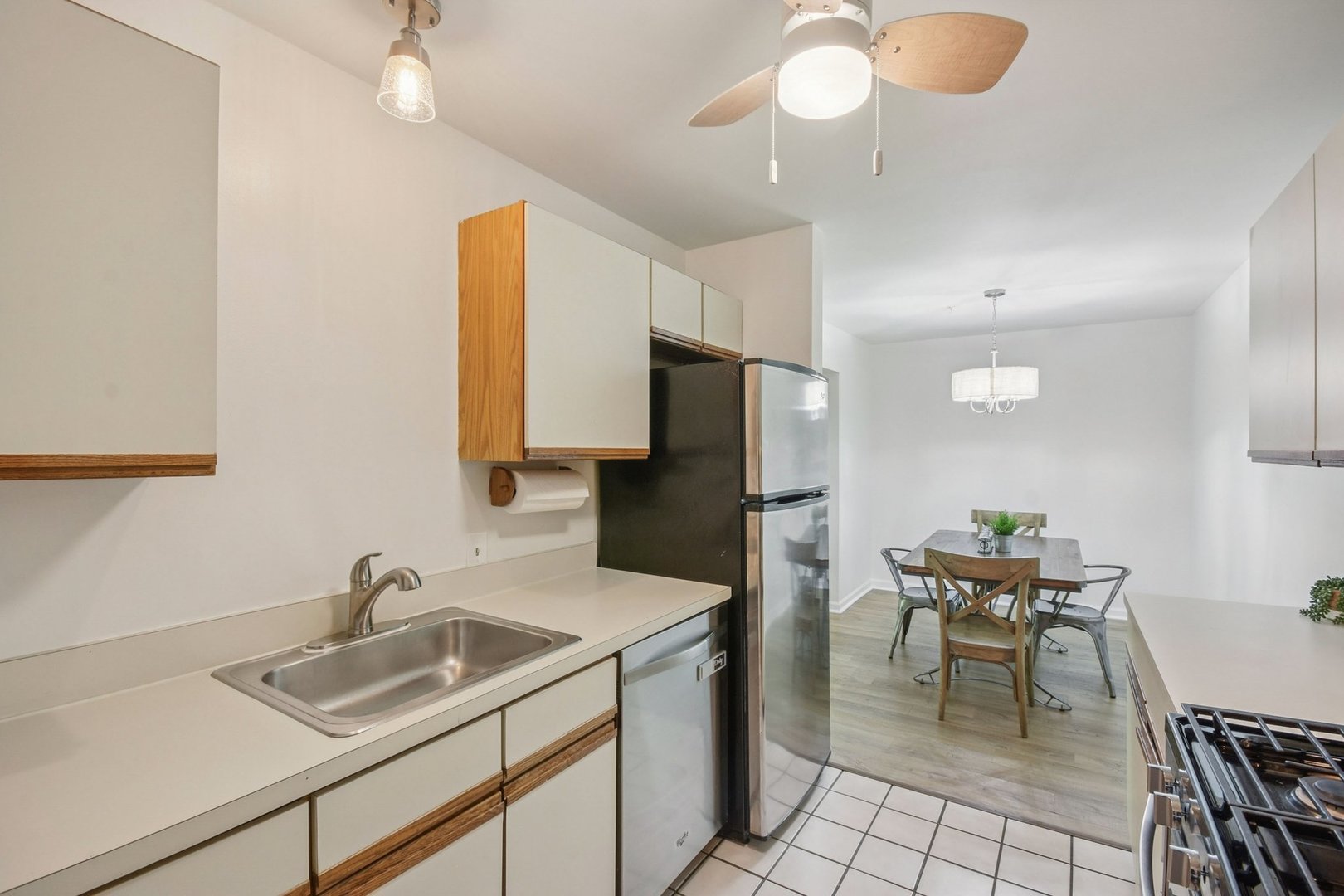 21W581 North Avenue #35, Lombard, IL 60148