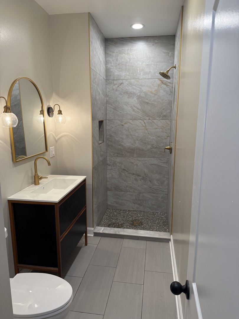 912 N Ashland Avenue #1A, Chicago, IL 60622