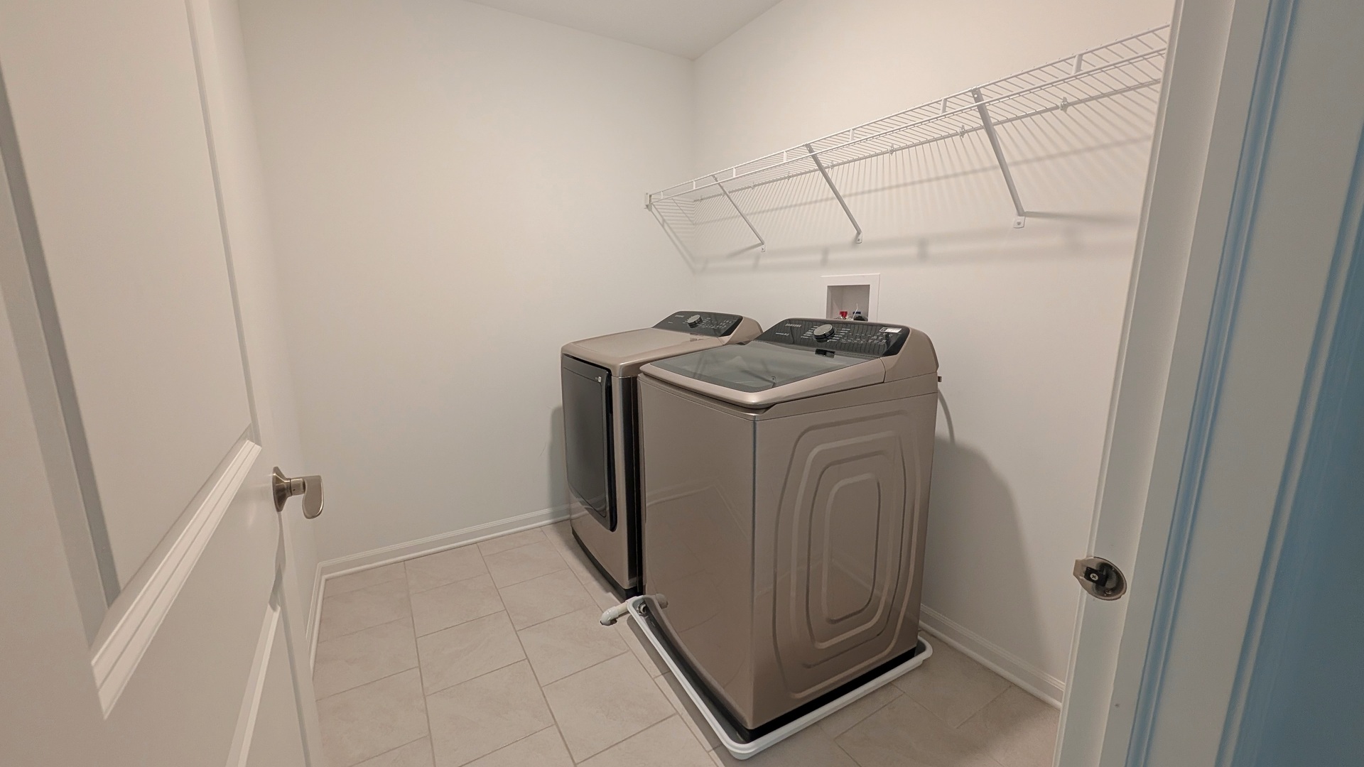 3S484 Lambe Lane, Warrenville, IL 60563