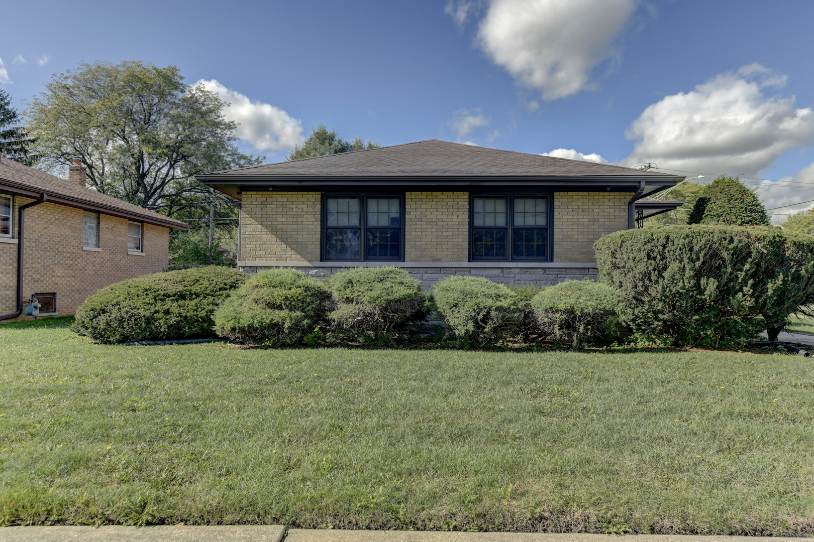 17706 Wentworth Avenue, Lansing, IL 60438