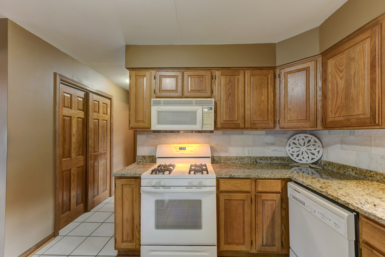 17706 Wentworth Avenue, Lansing, IL 60438