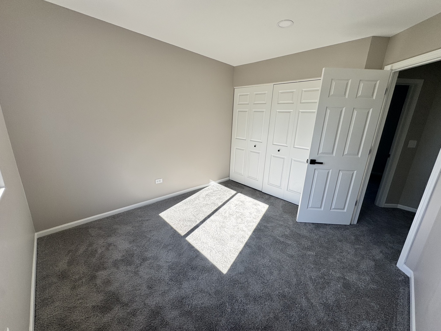 737 Springwood Drive, Joliet, IL 60431