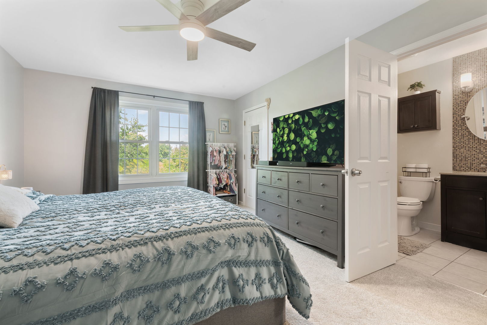 751 Cypress Lane, Carol Stream, IL 60188