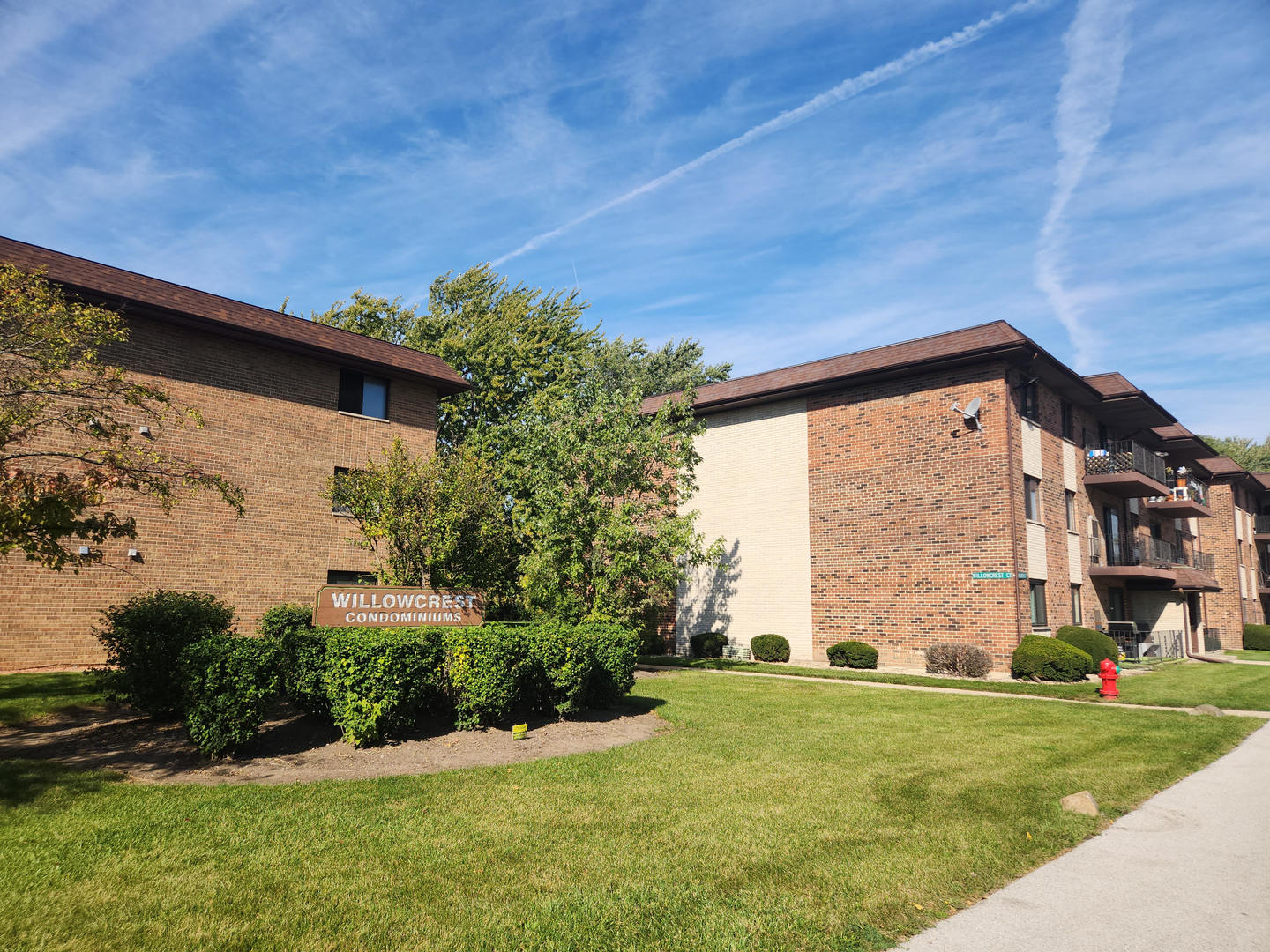 14969 S willowcrest Drive #17, Midlothian, IL 60445