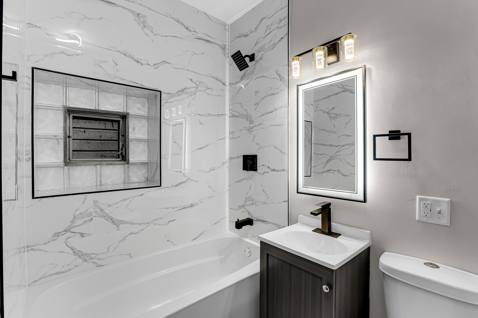 6362 S Greenwood Avenue #1, Chicago, IL 60637