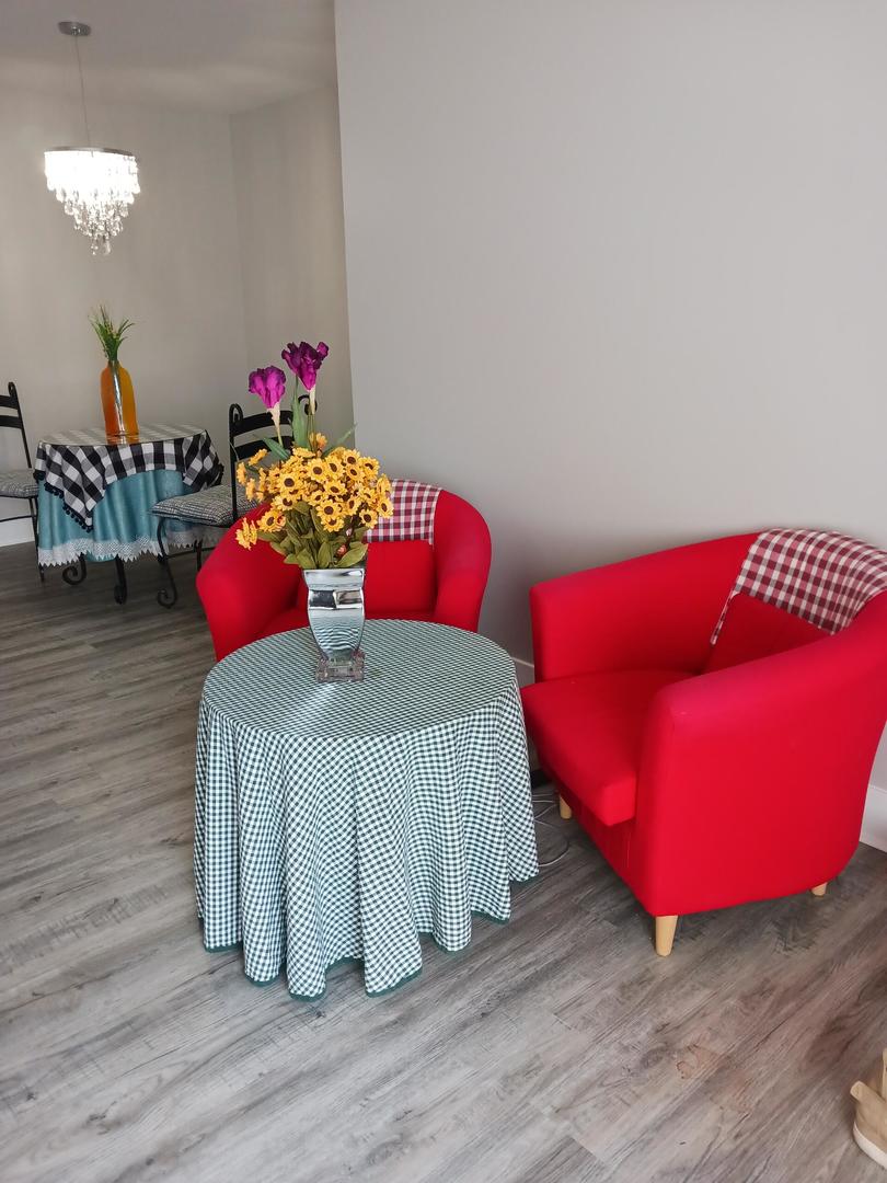 9330 HAMILTON Court #E, Des Plaines, IL 60016