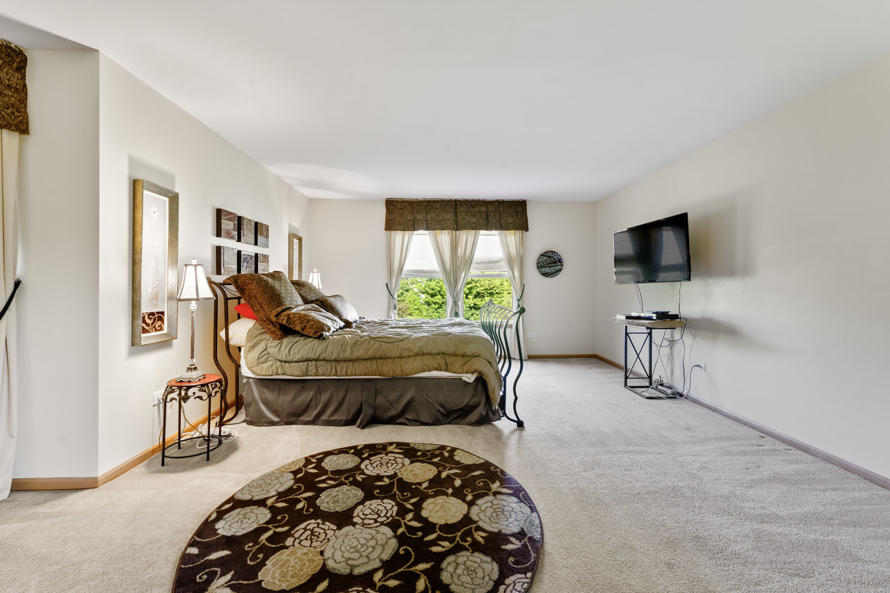 1018 Butterfield Circle, Shorewood, IL 60404