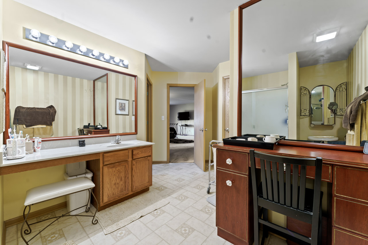 1018 Butterfield Circle, Shorewood, IL 60404