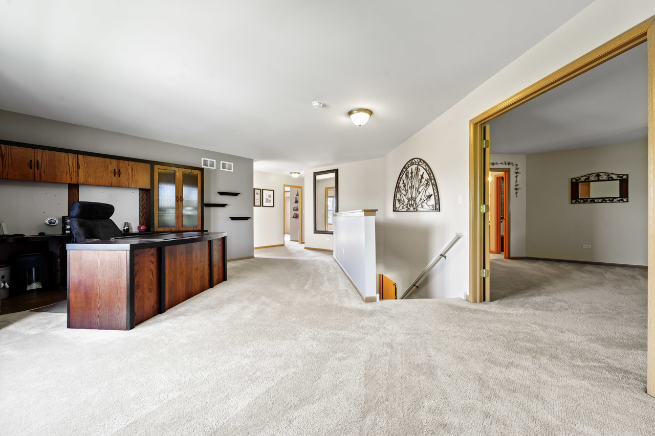 1018 Butterfield Circle, Shorewood, IL 60404