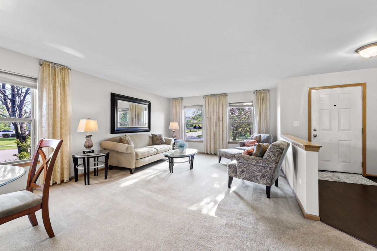 1018 Butterfield Circle, Shorewood, IL 60404