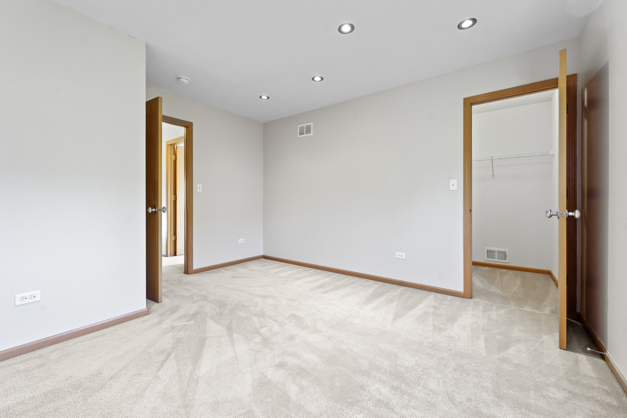 1018 Butterfield Circle, Shorewood, IL 60404