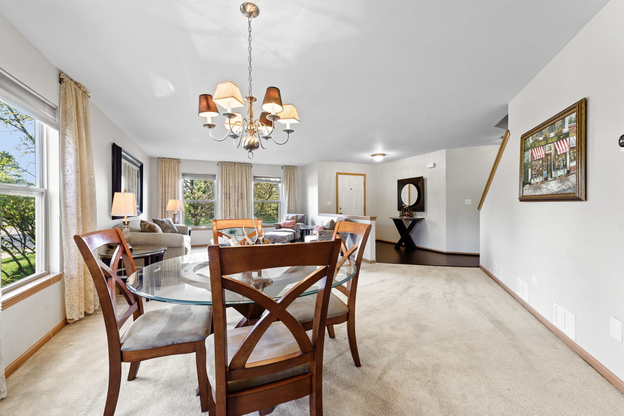 1018 Butterfield Circle, Shorewood, IL 60404