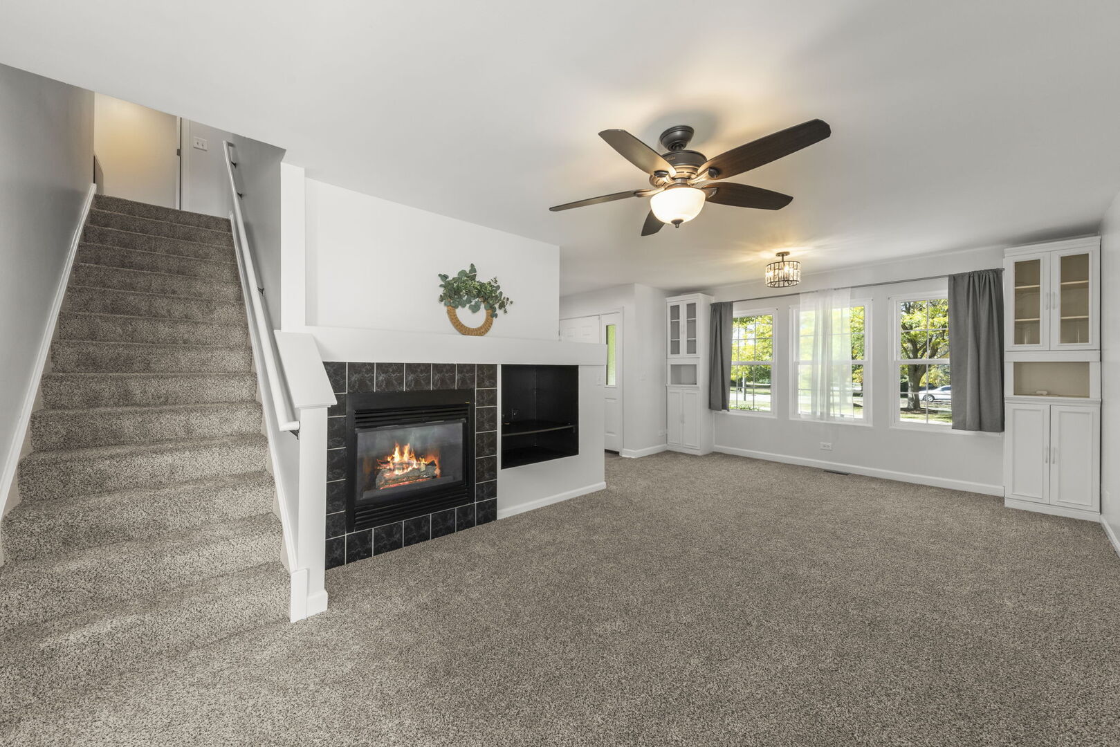 334 Ogden Falls Boulevard, Oswego, IL 60543