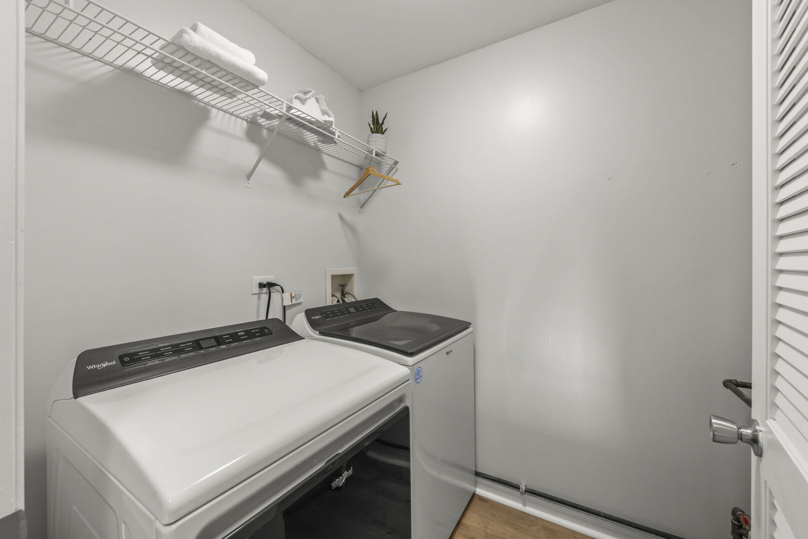 334 Ogden Falls Boulevard, Oswego, IL 60543