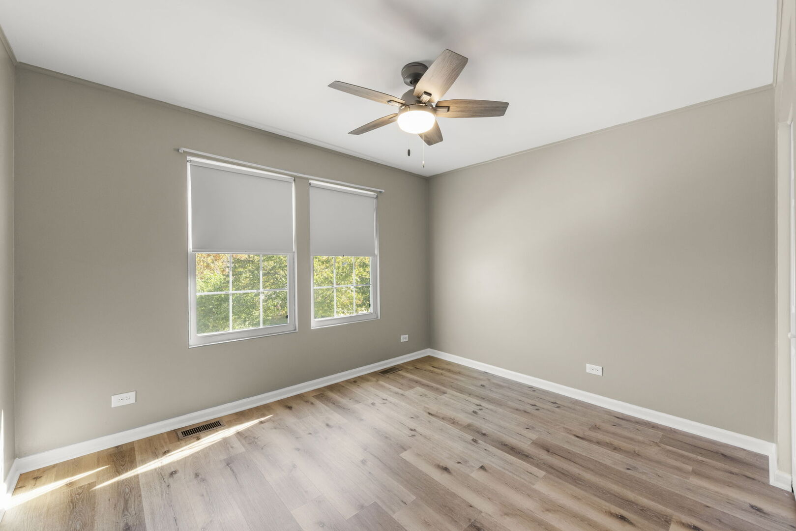 334 Ogden Falls Boulevard, Oswego, IL 60543