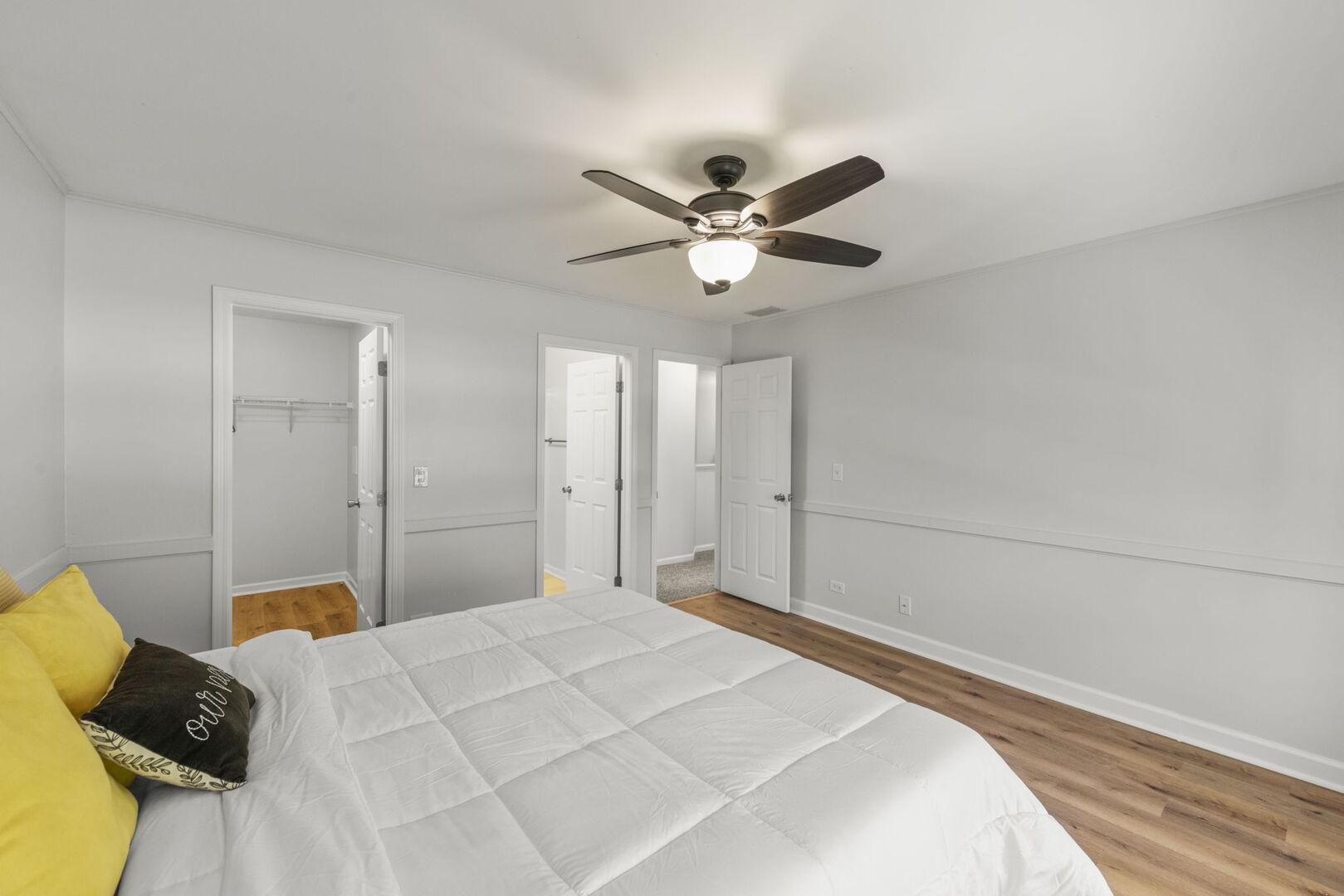 334 Ogden Falls Boulevard, Oswego, IL 60543