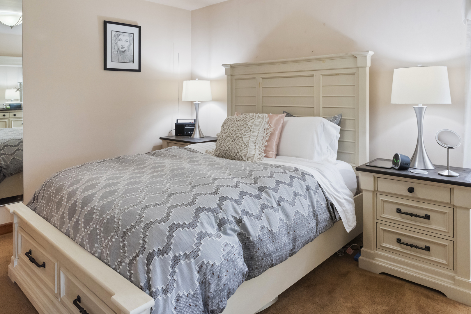 8306 Central Avenue, Morton Grove, IL 60053