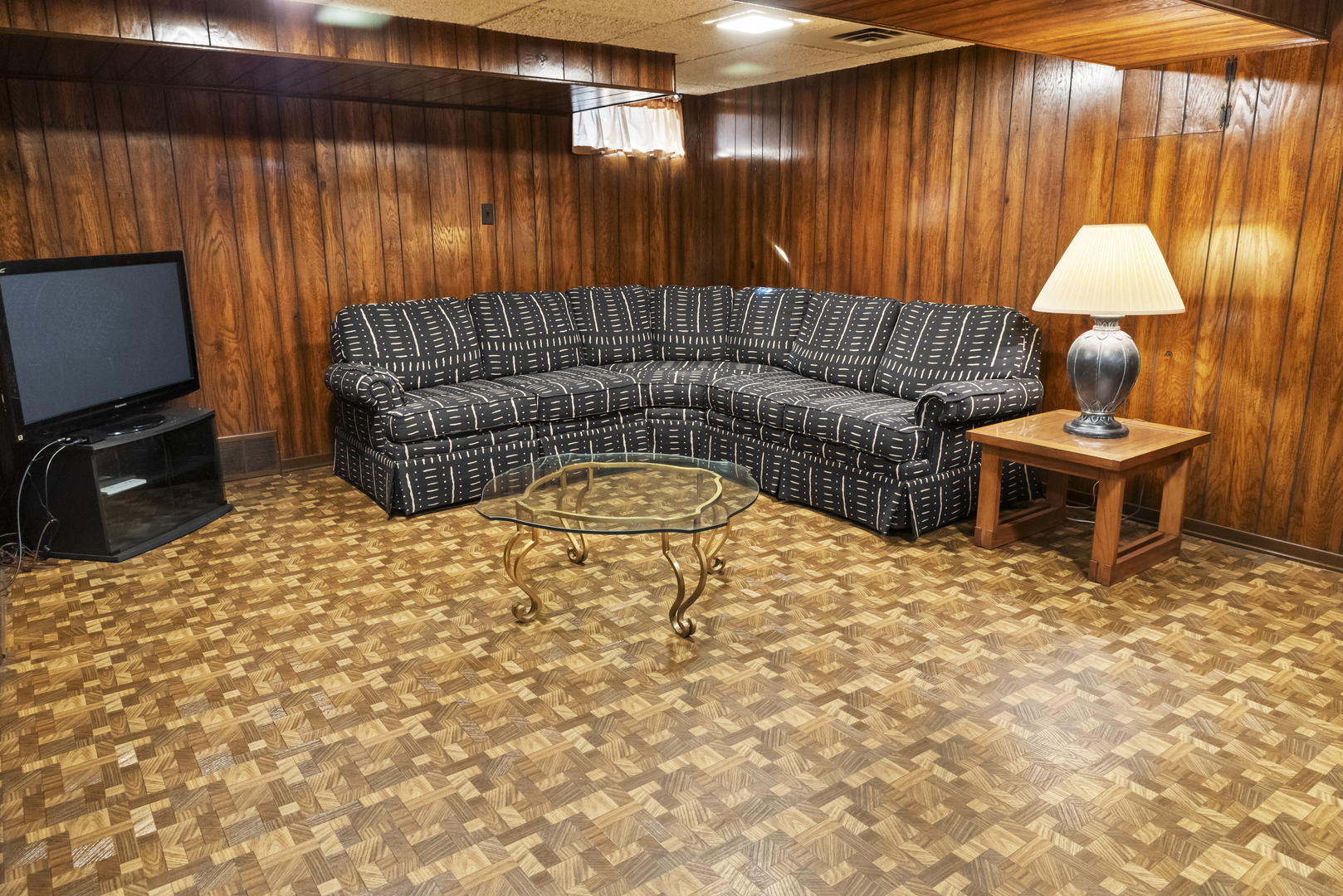 8306 Central Avenue, Morton Grove, IL 60053