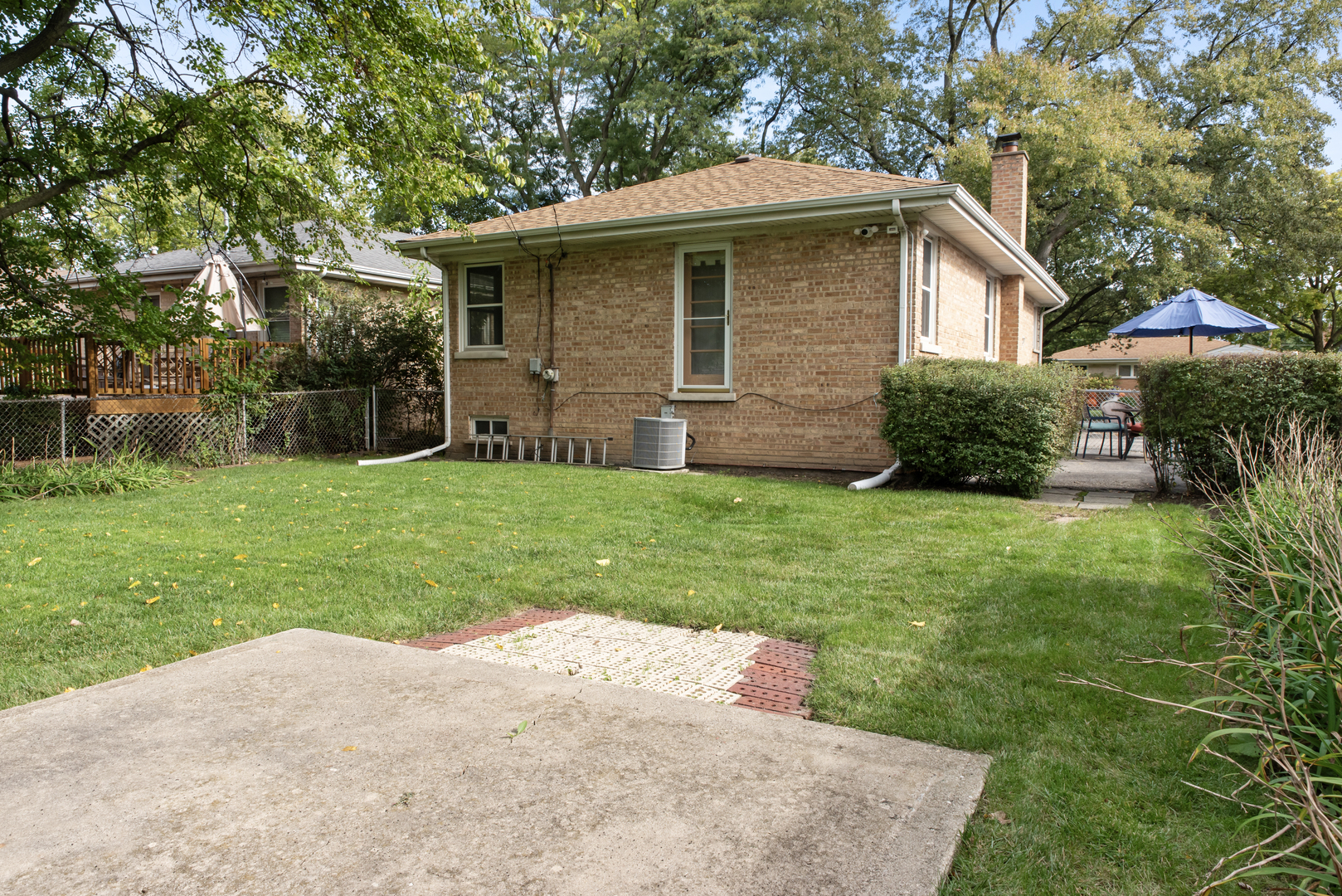 8306 Central Avenue, Morton Grove, IL 60053