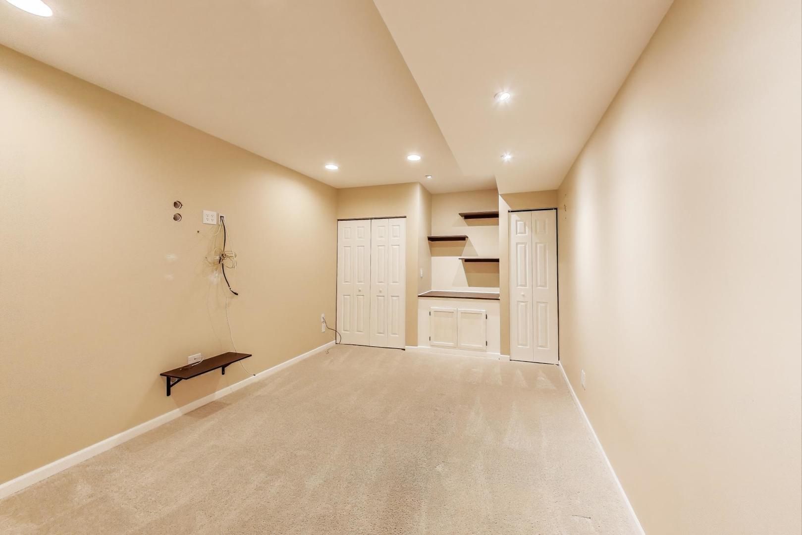 12354 S Blue Water Parkway, Plainfield, IL 60585