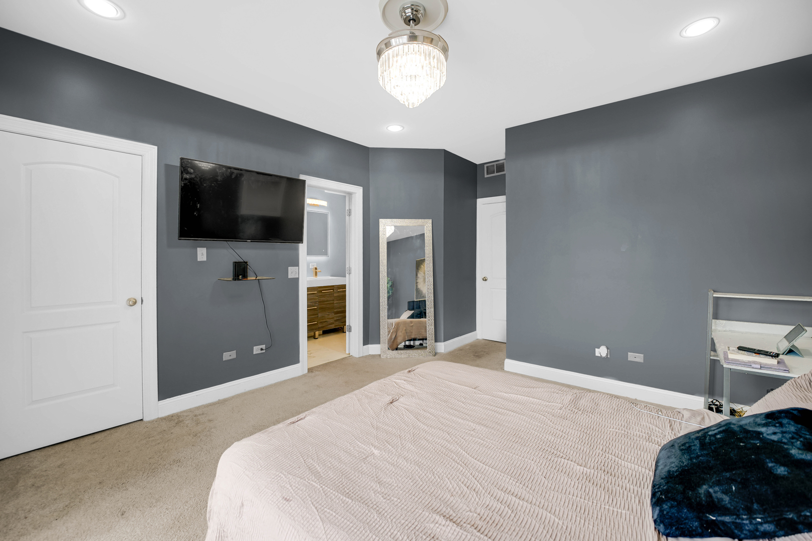 31 E 26th Street #4, Chicago, IL 60616