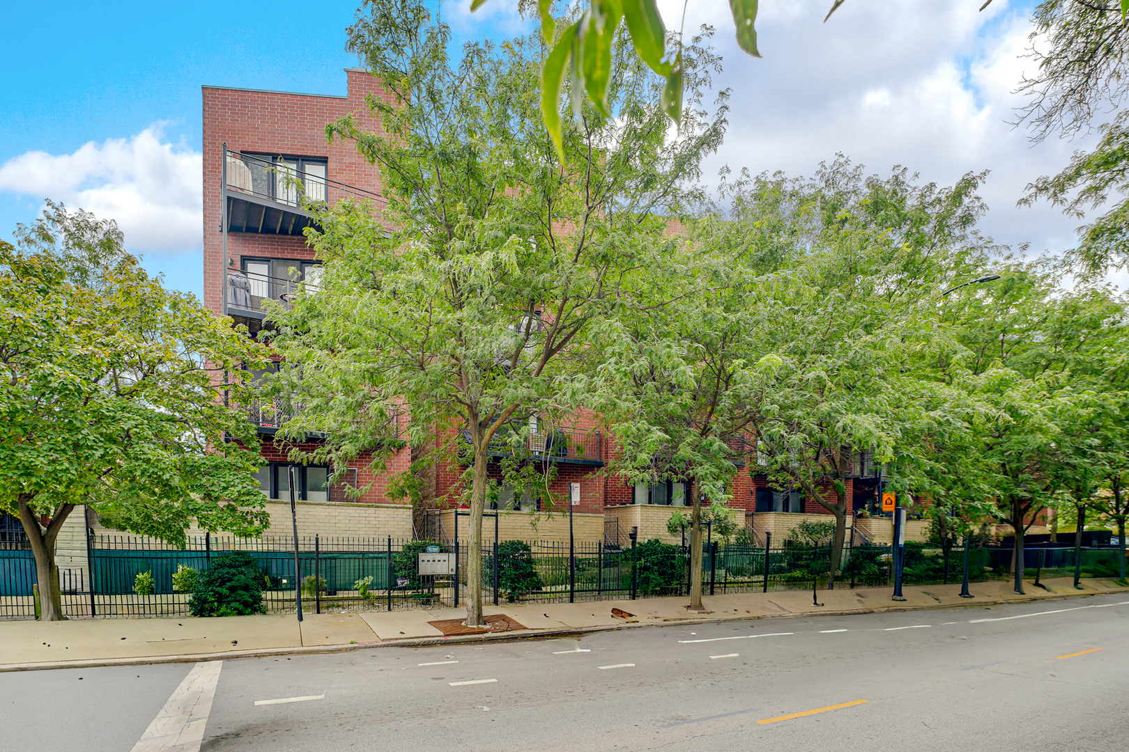 31 E 26th Street #4, Chicago, IL 60616