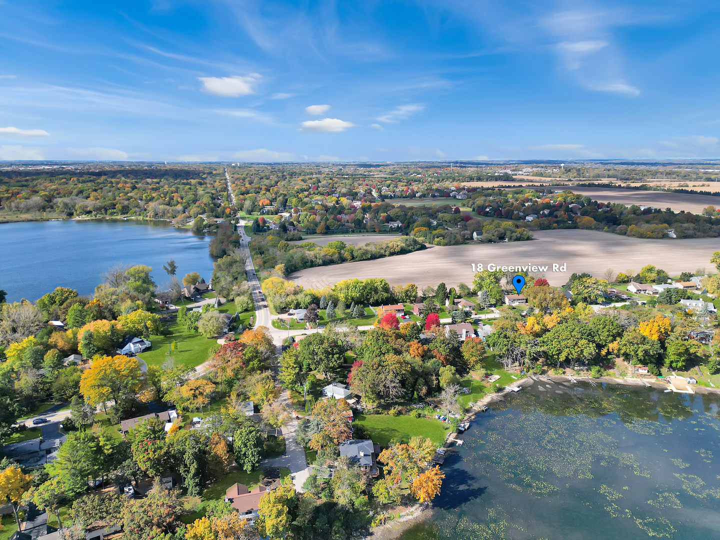 18 Greenview Road, Oakwood Hills, IL 60013