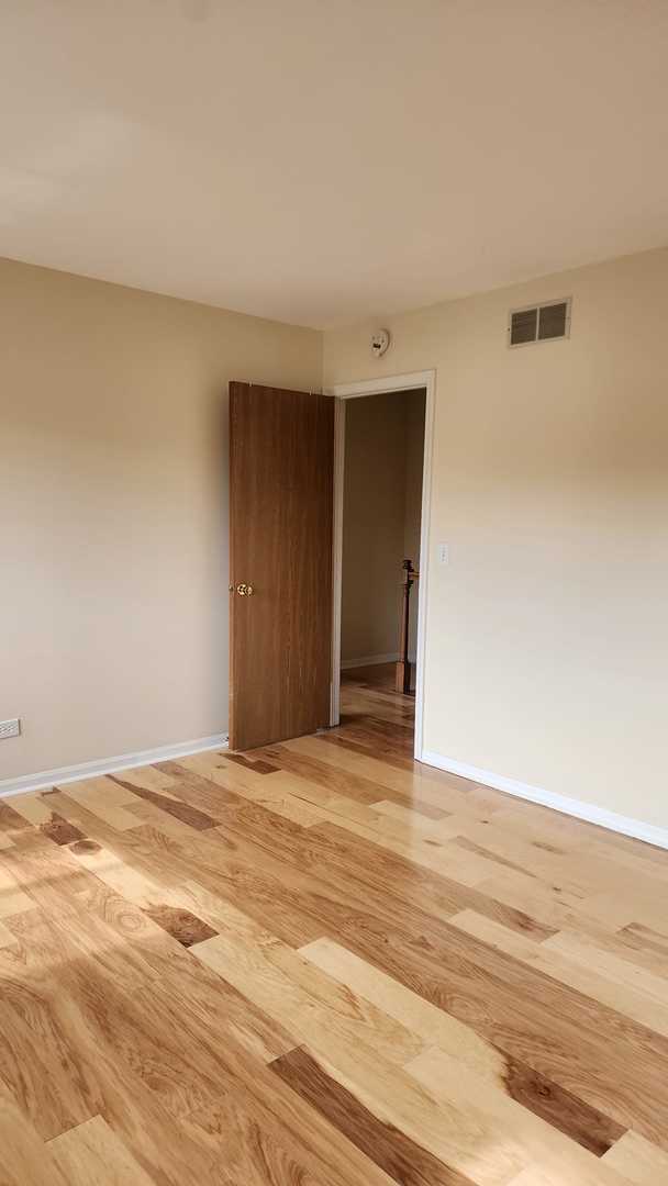 1348 S Lorraine Road #E, Wheaton, IL 60187
