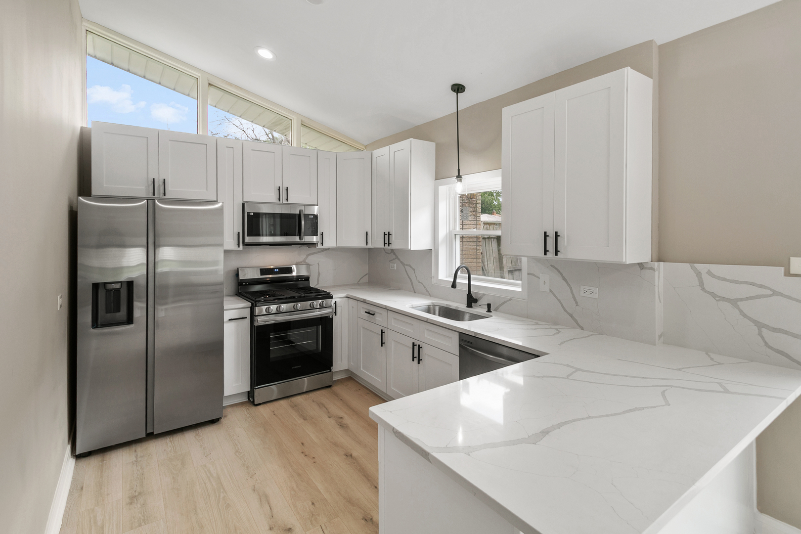 15224 Oak Street, Dolton, IL 60419