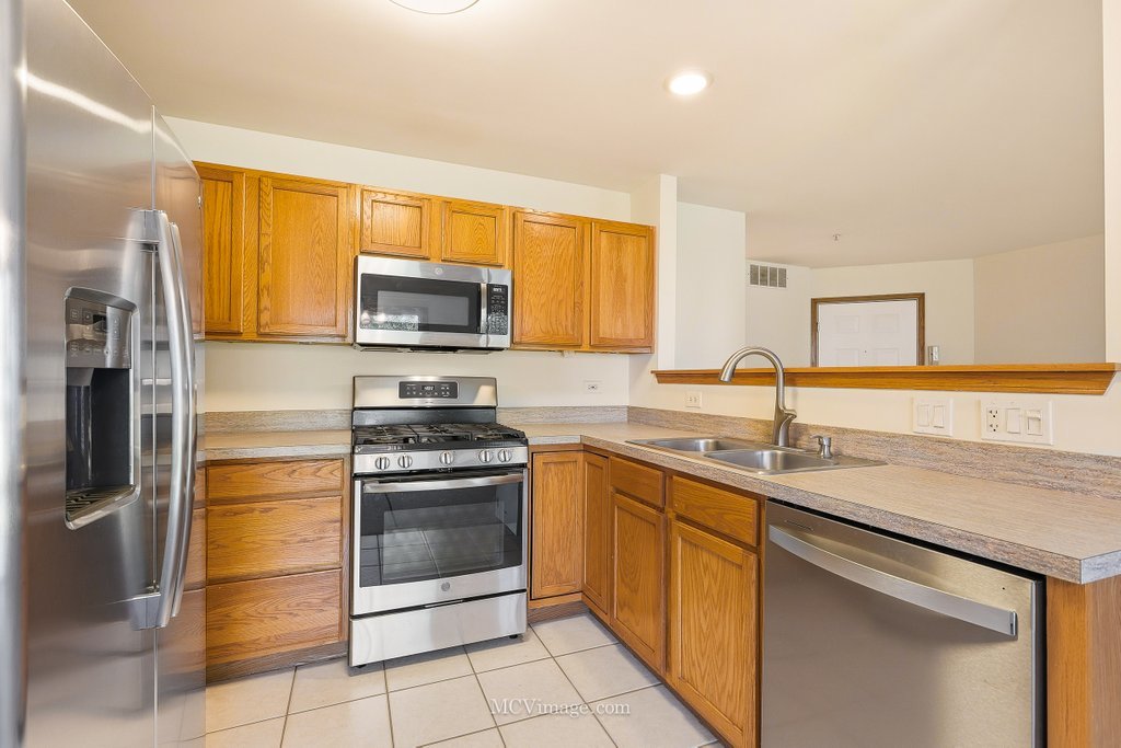 13841 S Bristlecone Drive #A, Plainfield, IL 60544