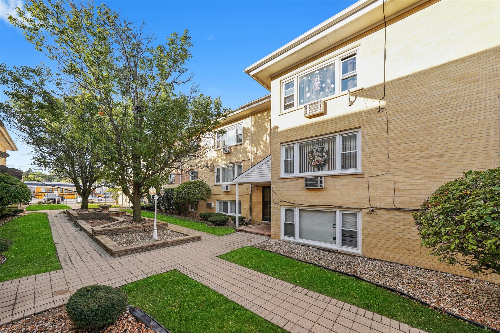 6634 W 95th Street #1D, Oak Lawn, IL 60453