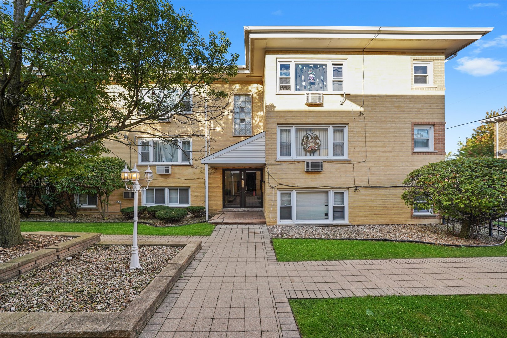 6634 W 95th Street #1D, Oak Lawn, IL 60453
