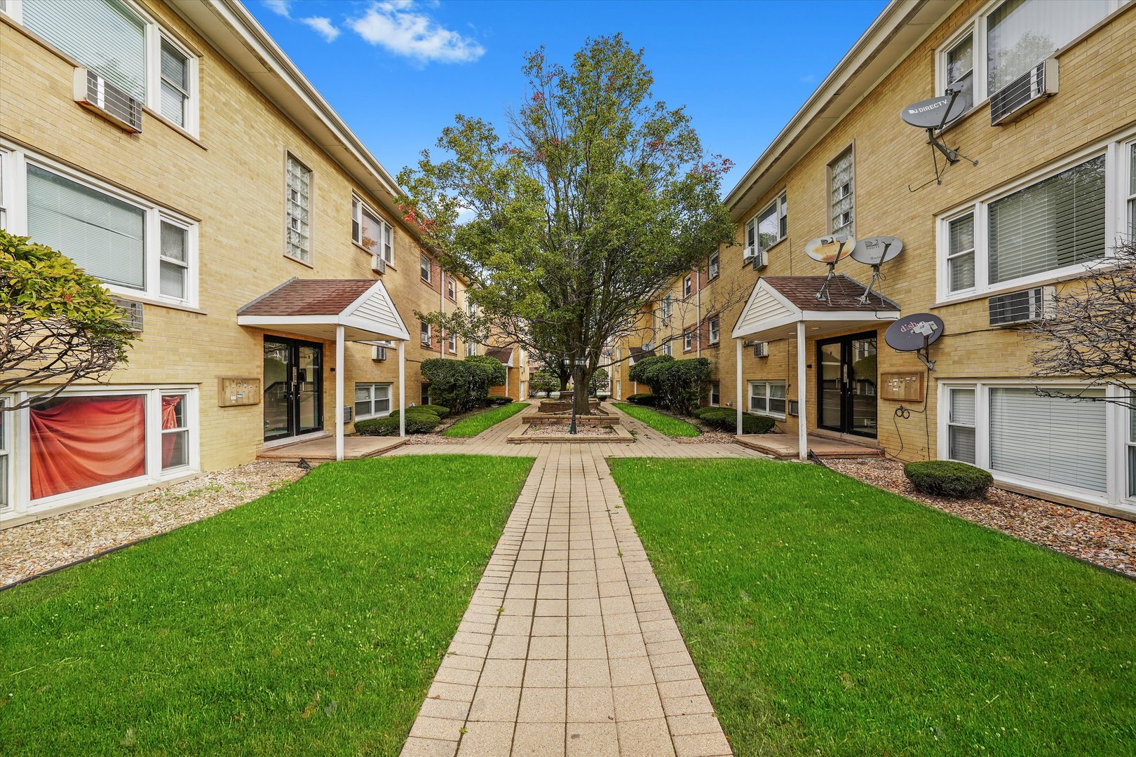 6634 W 95th Street #1D, Oak Lawn, IL 60453