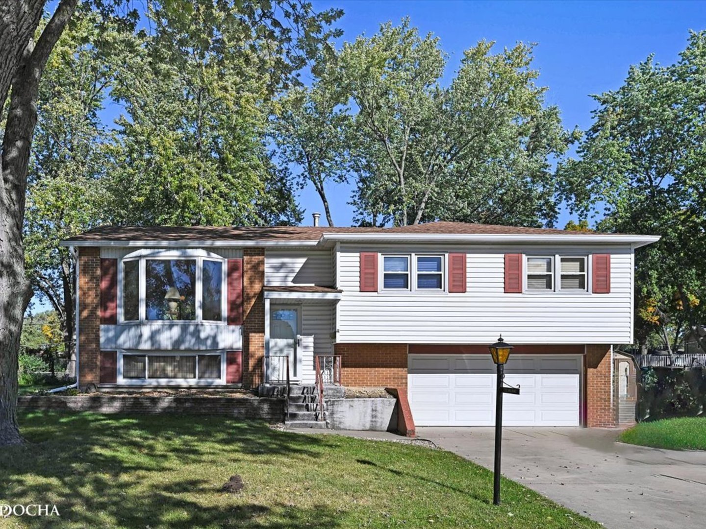 2712 Mohawk Avenue, Woodridge, IL 60517
