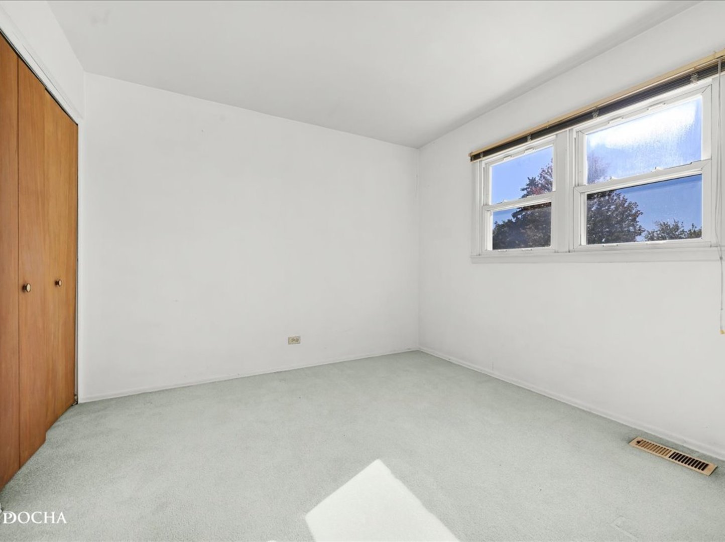 2712 Mohawk Avenue, Woodridge, IL 60517